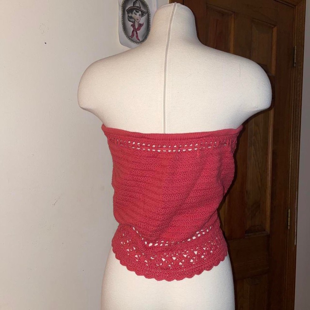 (SOLD) Pink crochet crop top - Picture 2 of 2